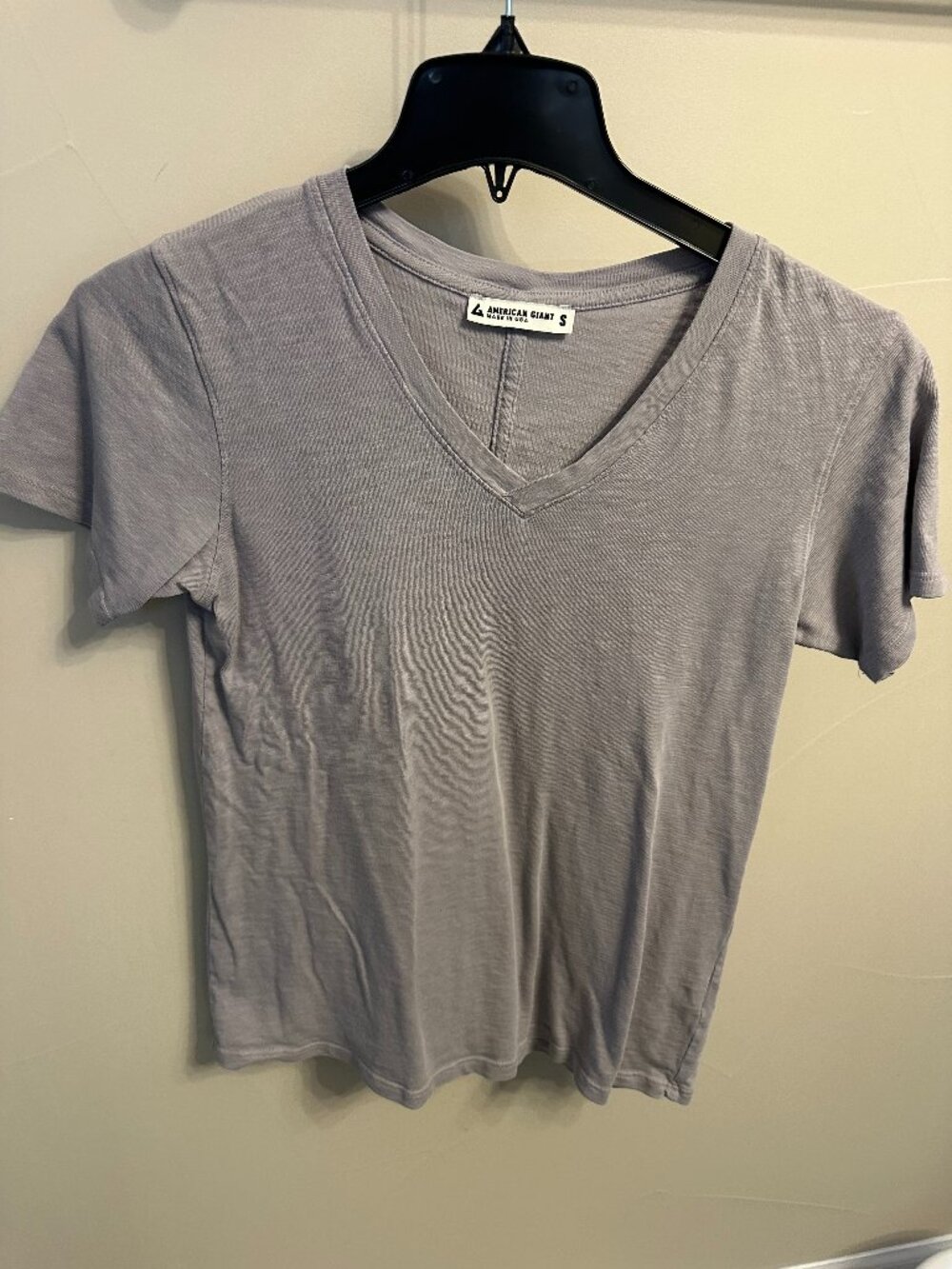 American Giant Premium Slub V-Neck Tee - Small Gray